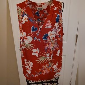 Verse Red Flower Cross Front Top